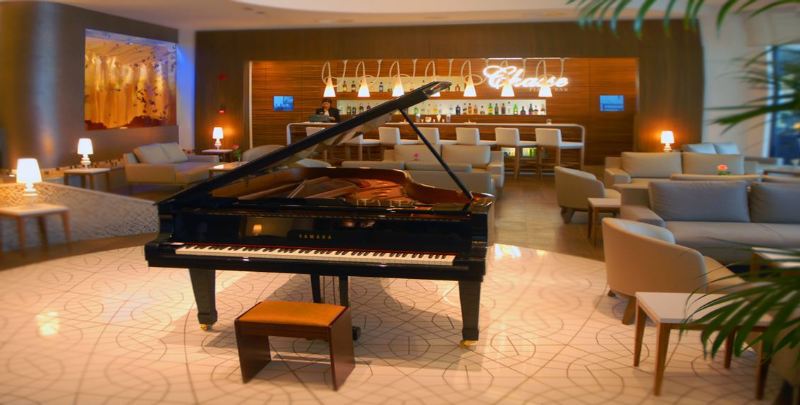 La Cigale Tabarka Otel Dış mekan fotoğraf Piano in the lounge