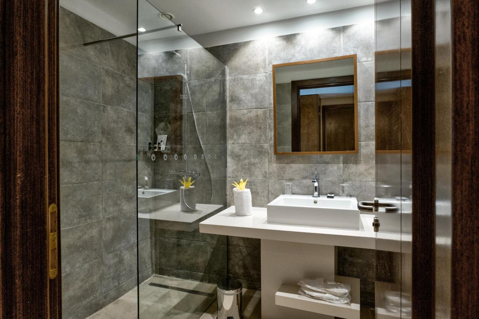 La Cigale Tabarka Otel Dış mekan fotoğraf Bathroom