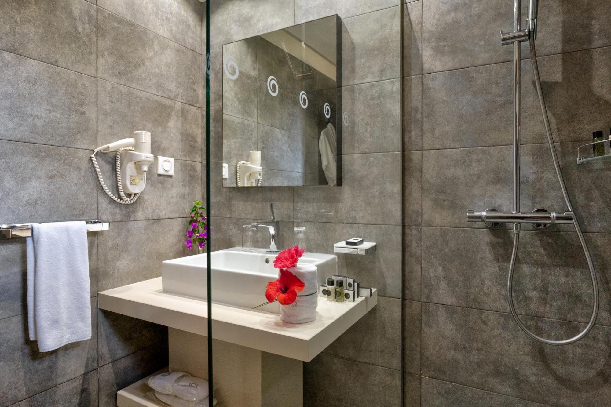 La Cigale Tabarka Otel Dış mekan fotoğraf Bathroom