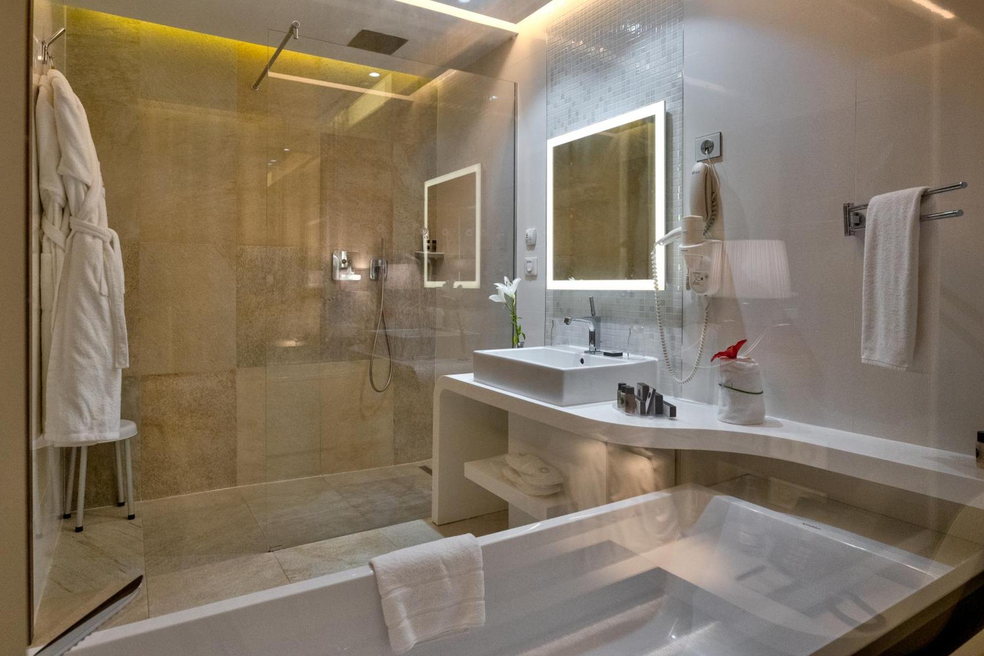 La Cigale Tabarka Otel Dış mekan fotoğraf Bathroom