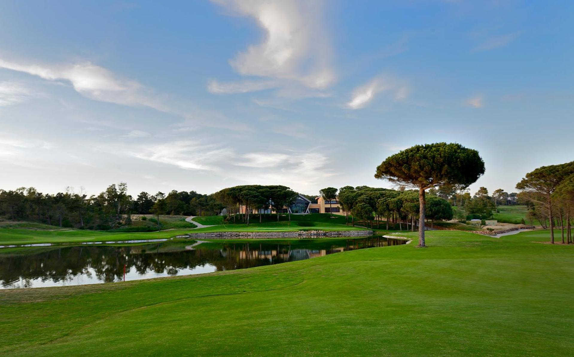 La Cigale Tabarka Otel Dış mekan fotoğraf Golf course at Quinta do Lago