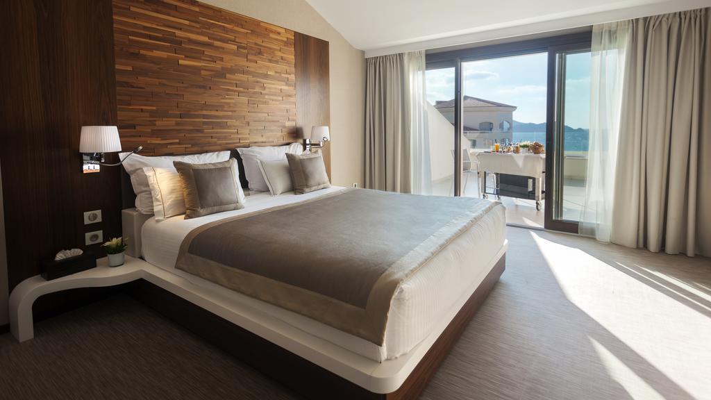 La Cigale Tabarka Otel Dış mekan fotoğraf A bedroom at the hotel