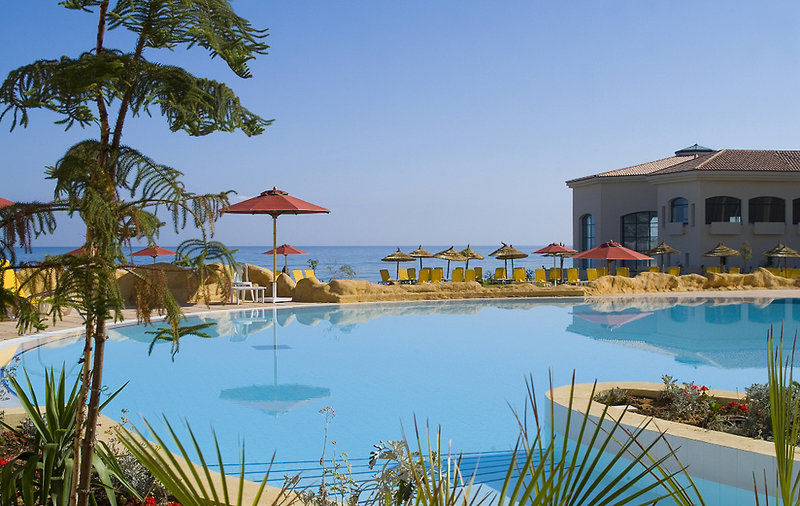 La Cigale Tabarka Otel Konforlar fotoğraf A pool at a resort in Crete, Greece